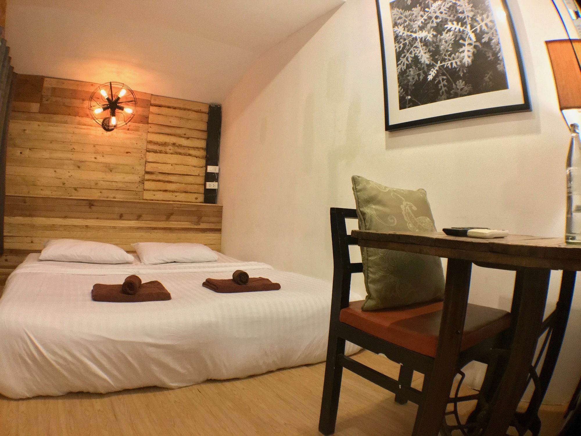 Jao Hostel & Cafe Chiang Mai Eksteriør bilde